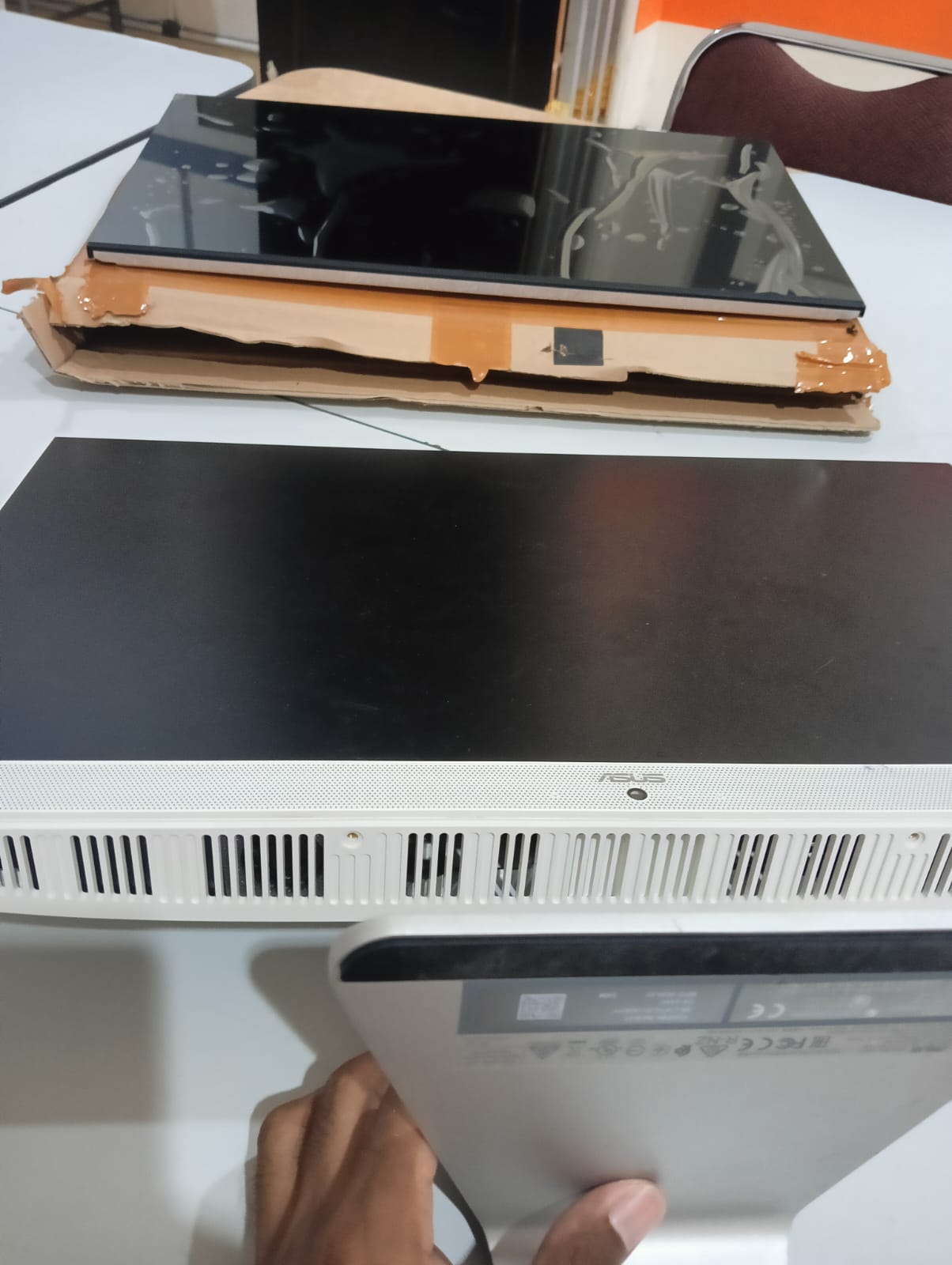 Ganti LCD atau Layar PC All-in-One